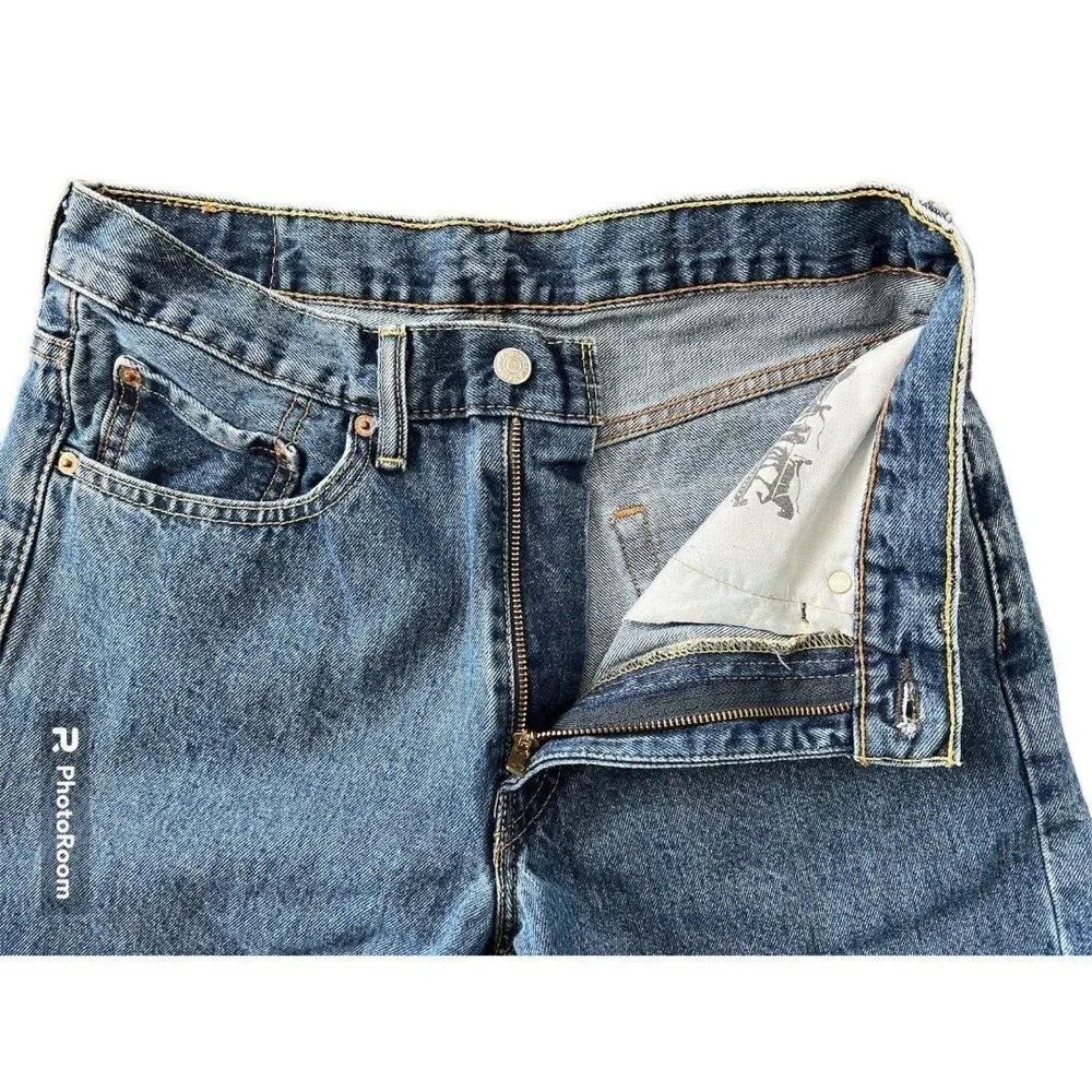 Levis 550 Relaxed Straight Leg Medium Wash Zipper Fly 32x34